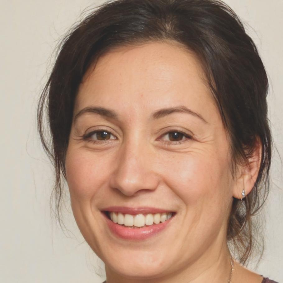 Portrait de Caroline Dubois, coordinatrice des projets
